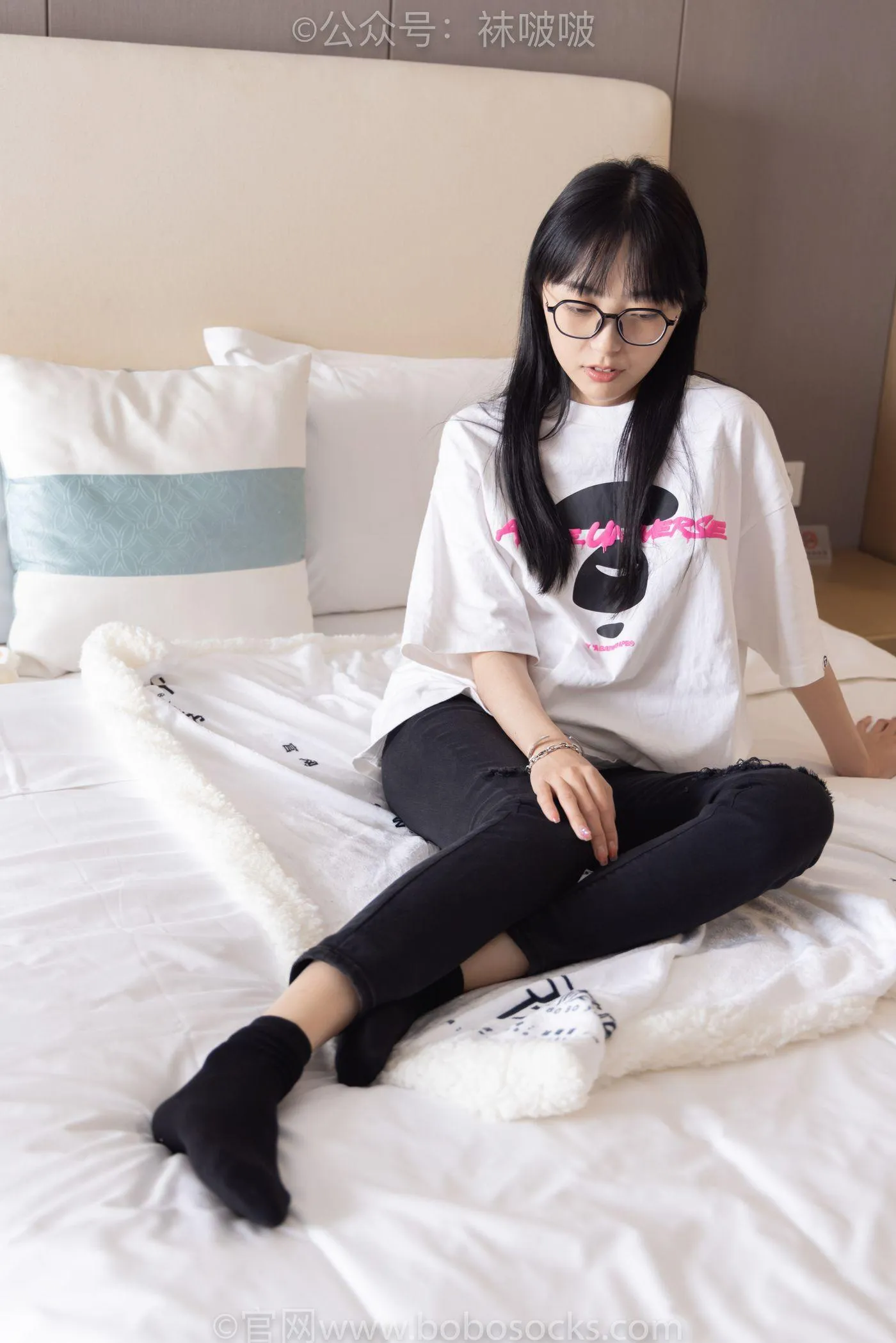 [BoBoSocks袜啵啵]NO.055 稚予-斯凯奇运动鞋、白棉袜、黑棉袜 [139P]插图7